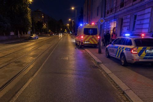 obrázek:Na Slovanech našli v bytě mrtvého muže. Policie prověřuje pravděpodobnou sebevraždu střelnou zbraní