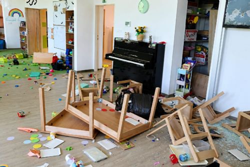 obrázek:Školku na Tachovsku podle policie zničili nezletilí puberťáci. Trest jim nehrozí