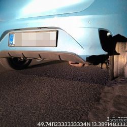 Opilá řidička v Plzni jela po ráfku a bez řidičáku