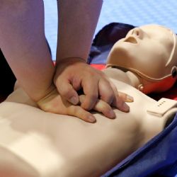 Plzeňské kurzy první pomoci pro lidi bez domova jsou ve finále ceny SozialMarie