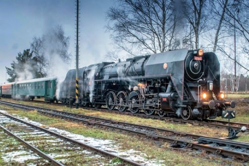 obrázek:Šlechtična se vrací na koleje. Parní vlaky během Slavností svobody vyrazí po kraji