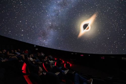 obrázek:Techmania posílá návštěvníky hlouběji do vesmíru. Planetárium promítá v 6,5K