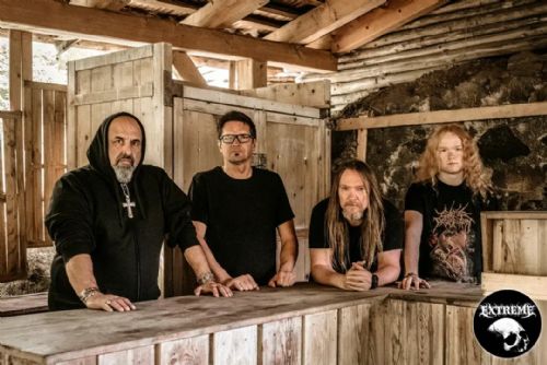 obrázek:Veselá scéna oživuje zahradu Kalikovského mlýna. Dnes přivítá Armageddon of Decibels