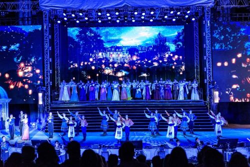 obrázek:DJKT hledá komparsisty do muzikálu Mamma Mia! Přihlásit se mohou zájemci 18+