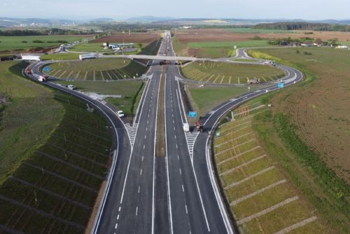 obrázek:Obchvat Přeštic se opozdí o osm měsíců. Stavbu brzdí archeologové i klíčový most