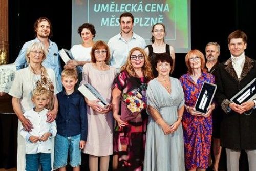 obrázek:Plzeň ocenila umělce - Švábová do síně slávy, Kohout mladým talentem