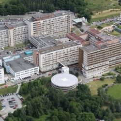 Plzeň prodá bez soutěže pozemky za nemocnicí téměř za půl miliardy