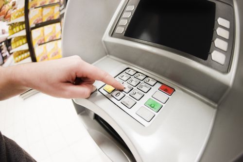 obrázek:Žena ve Stříbře našla obálku z 96 tisíci