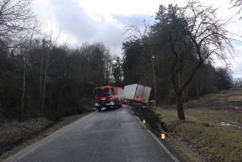 obrázek:Policie hledá svědky nehody kamionu na Tachovsku