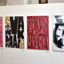 Studenti ze Zámečku vystavují v Galerii města Plzně. Výstava připomíná 30 let ŘEZEM