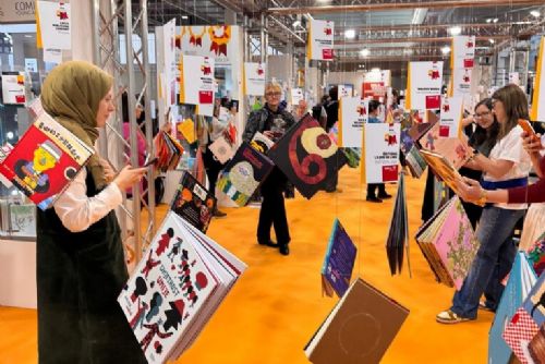 obrázek:Sutnarka uspěla v Boloni. Studenti z Plzně zaujali na jednom z největších veletrhů dětské knihy