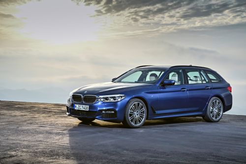 Foto: BMW řady 5 Touring v novém kabátě