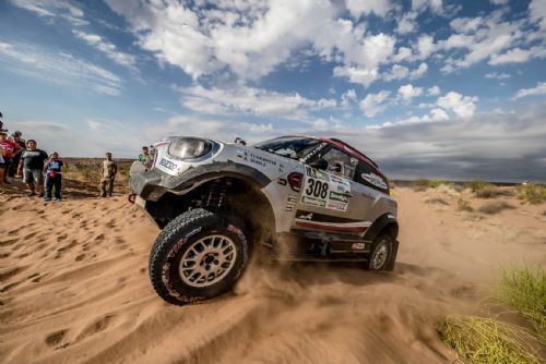 Foto: MINI se předvedl na Rally Dakar 2017