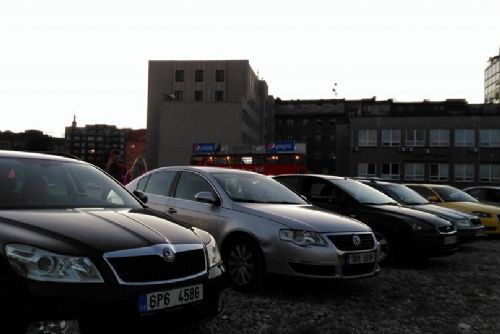 Foto: Autokino v Plzni promítá poslední červencový týden filmy podle knižních předloh