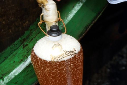 Foto: Nepasterovaný Pilsner Urquell pro 20 milionů návštěvníků EXPO 2015! 
