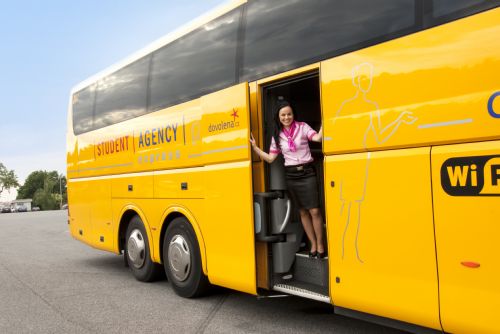 Foto: Konkurenční boj autobusových dopravců stlačuje ceny jízdného