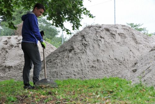 Foto: Plzeň připravuje svůj Olympijský park, na dvě písečné pláže použije 400 tun písku 