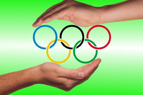 Foto: Respektuj 18, zní z plzeňského olympijského parku