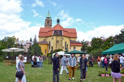 Foto: Velkolepé oslavy čekají Jiráskovo náměstí v sobotu a v neděli  