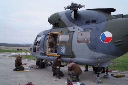 Foto: Vrtulníky W-3A záchranky z Líní odjely na generální opravu do Polska 