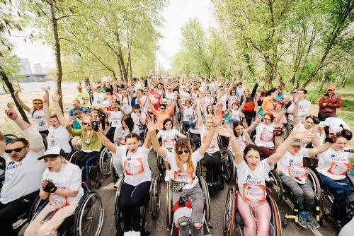 obrázek:Běh pro ty, kteří běžet nemohou. U Boleváku se poběží Wings for Life World Run