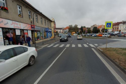obrázek:Chodkyně zemřela po střetu s nákladním autem na přechodu v Přešticích