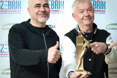 obrázek:Finále Hudebních cen Žebřík v Plzni patřilo Mňáze a Žďorp, objevem je Doctor Victor