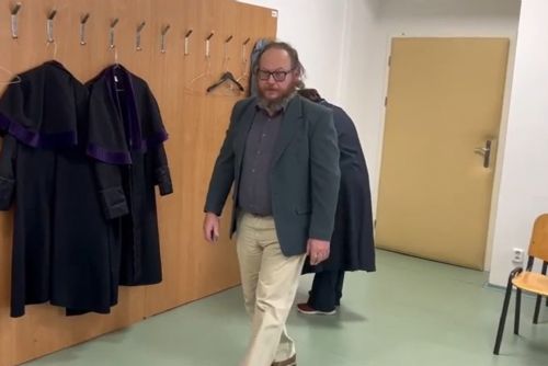 obrázek:Kavkazský pes Fík zemřel hlady, majitel dostal podmínku a zákaz chovu