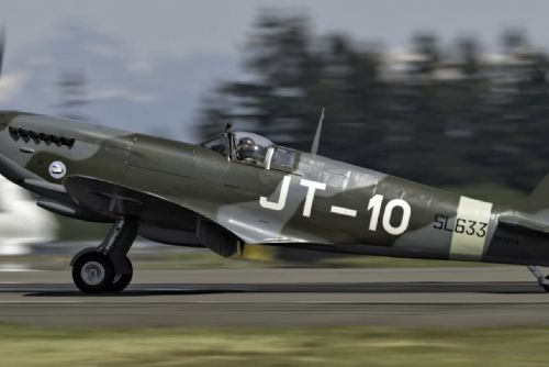 obrázek:Legendární Spitfire plzeňáka Karla Pošty, pilota RAF, je na prodej za 82 milionů