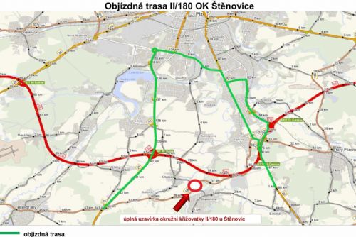 obrázek:Štěnovický kruhový objezd uzavřen - řidiče čeká objížďka
