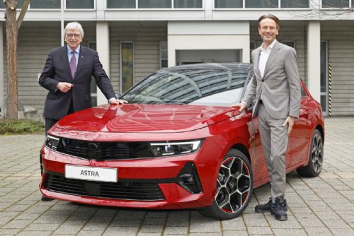 Obrázek - Opel rozjel sériovou výrobu nové Astry