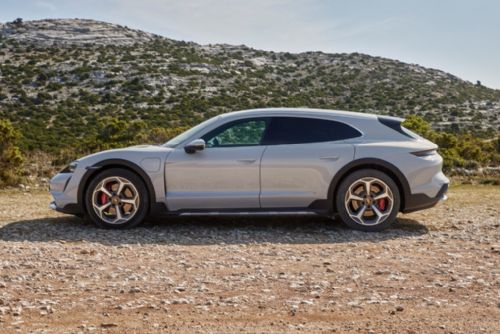 Obrázek - Porsche posiluje elektrickou ofenzivu prostřednictvím nového provedení modelu Taycan