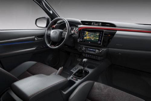 Obrázek - Toyota představuje nový Hilux GR Sport