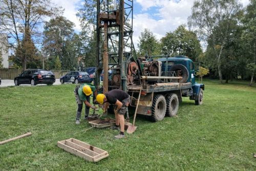 obrázek:Na Plzeňsku roste zájem o vrtané studny. Jak získat vlastní zdroj vody?