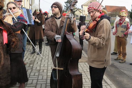 Obrázek - DO STOVKY CHYBĚLY JEN DVĚ MASKY! V Mrazíku excelovali Stříbrští!