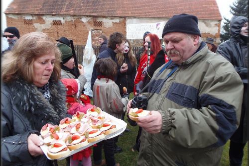 Obrázek - JEDEN Z NEJSTARŠÍCH MASOPUSTŮ SE KONAL V SOBOTU V SULISLAVI