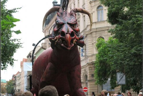 Obrázek - OBŘÍ LOUTKY - BYLO NAČ SE DÍVAT