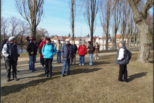 Obrázek - TURISTÉ SE VYDALI NA 14 KILOMETRŮ DLOUHOU TRASU KOLEM PŘEHRADY