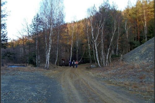 Obrázek - TURISTÉ SE VYDALI NA 14 KILOMETRŮ DLOUHOU TRASU KOLEM PŘEHRADY