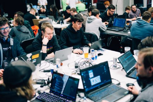 obrázek:AimtecHackathon v Plzni nabídne IT řešení pro město a handicapované