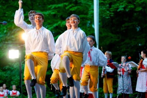 obrázek:Konstantinovy Lázně otevřou sezonu. Víkend nabídne koncerty, jarmark i požehnání prameni