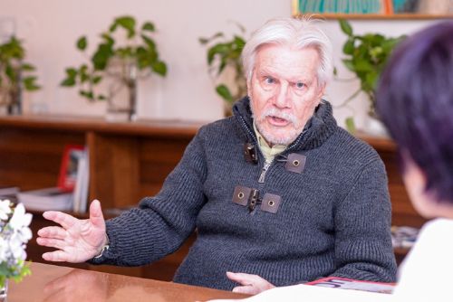 obrázek:Legenda plzeňských diskoték Zdeněk Raboch má 80. Město mu pogratulovalo na radnici