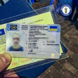 Mladík předložil falešný ukrajinský řidičský průkaz, policisté ho zadrželi