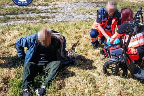 obrázek:Muž ležel dvě hodiny u břehu. Rybář skončil se srdečními potížemi v nemocnici