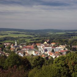 Planá chystá novou bytovou zónu, až 100 nových parcel, město investuje 50 mil