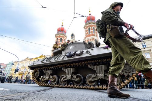 obrázek:Plzní znovu projede slavný Convoy of Liberty. Do ulic vyrazí na 300 vojenských veteránů