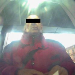 Pod záminkou bitcoinové výhry připravil muže o kartu i telefon, škoda je 150 tisíc