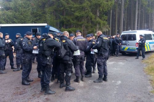 obrázek:Seniorka strávila ztracená uprostřed brdských lesů dvě noci. Po rozsáhlém pátrání ji našli u Zaječova