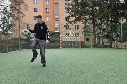 obrázek:Školák prosadil dvoumilionové hřiště v Lobzích