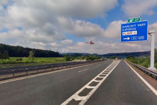 obrázek:Tragédie na D5 u Ejpovic. Dodávka sjela z mostu, dva mladí lidé zemřeli
